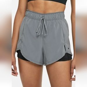 NWT Nike Women's Flex Essential 2 in 1 Running Shorts Size  1X / XL